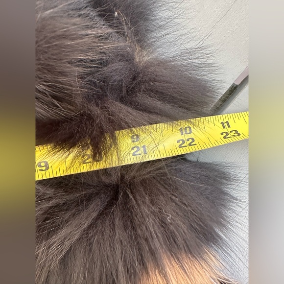 Diane Von Furstenberg fox vest - Picture 5 of 9